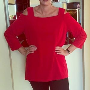 NWT Chico’s Cold Shoulder Sleeved Top